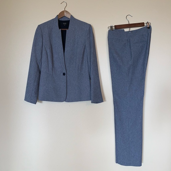 Alex Marie Pant Suit - Picture 13 of 14